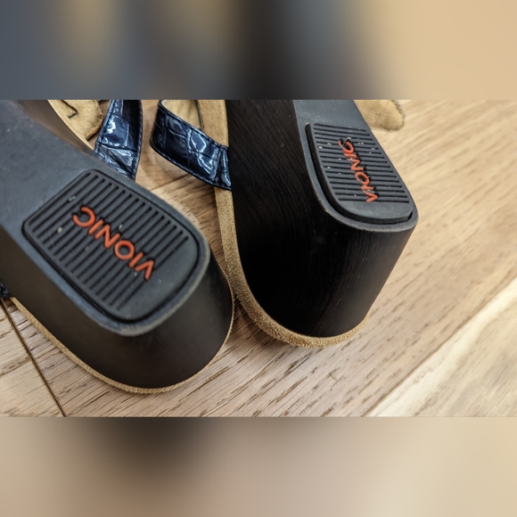 Vionic Radia Blue Slip On Wedge Sandals Size 5 - Picture 8 of 8